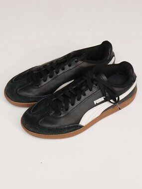 PUMA Woman’s Black Sneakers Size 7